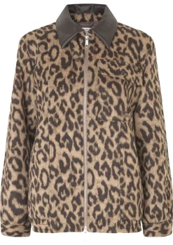 BAUM UND PFERDGARTEN JASJE