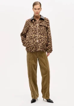 BAUM UND PFERDGARTEN JASJE