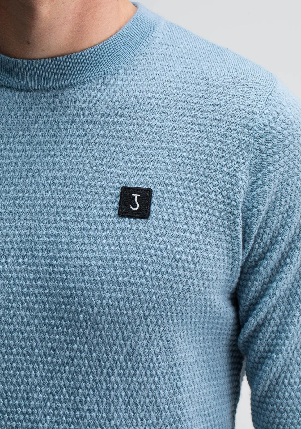 BUTCHER OF BLUE SWEATER