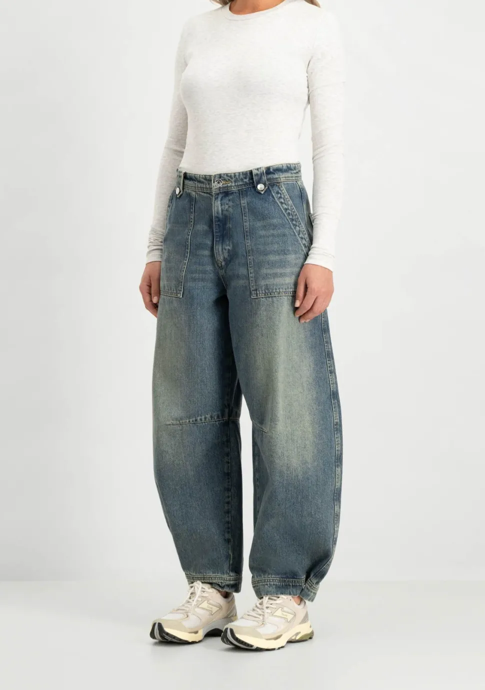 CIRCLE OF TRUST JEANS