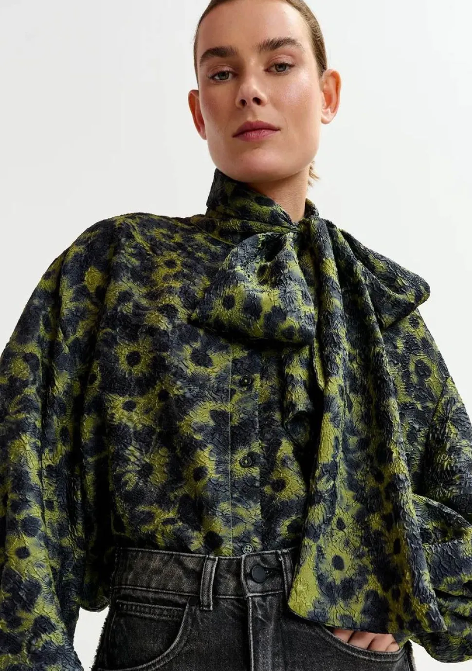 ESSENTIEL ANTWERP BLOUSE