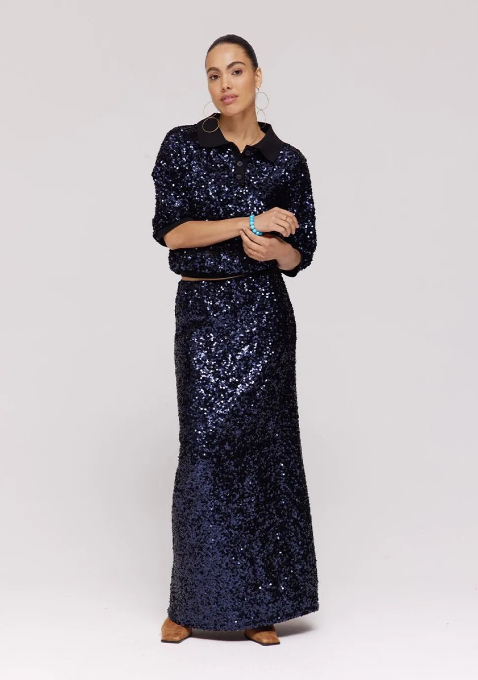 HARPER & YVE TRUI KORTE MOUW