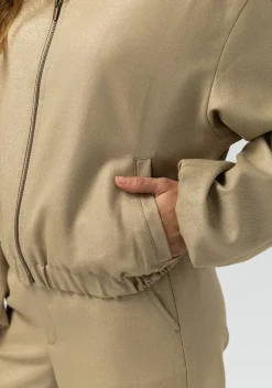 LABEL DOT BOMBERJACK