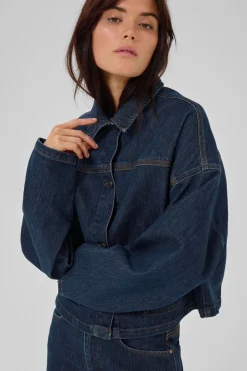 MY ESSENTIAL WARDROBE DENIMJACK