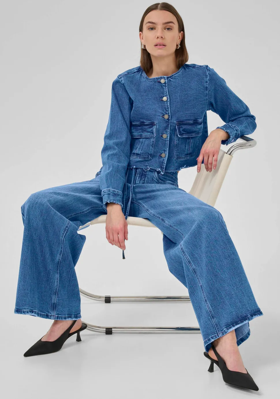 MY ESSENTIAL WARDROBE JASJE