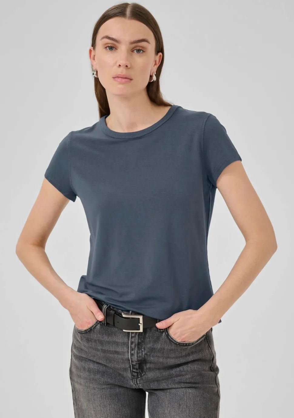 MY ESSENTIAL WARDROBE SHIRT