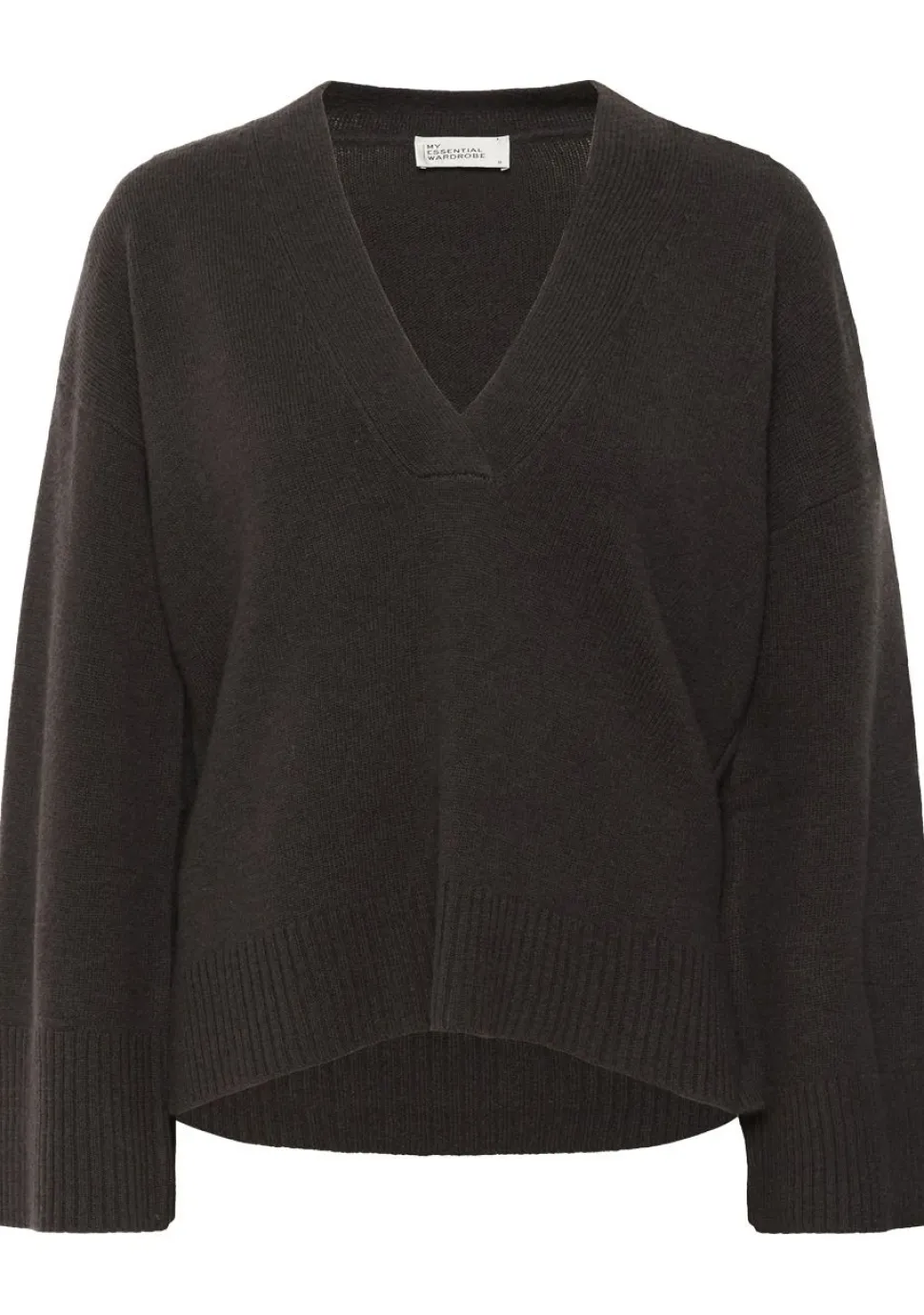 MY ESSENTIAL WARDROBE TRUI