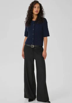 MY ESSENTIAL WARDROBE VEST