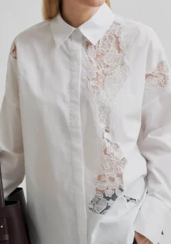 SECOND FEMALE BLOUSE