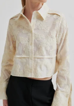 SECOND FEMALE BLOUSE