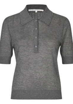 SECOND FEMALE TRUI KORTE MOUW