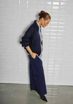 WITH BLACK BOMBERJACK